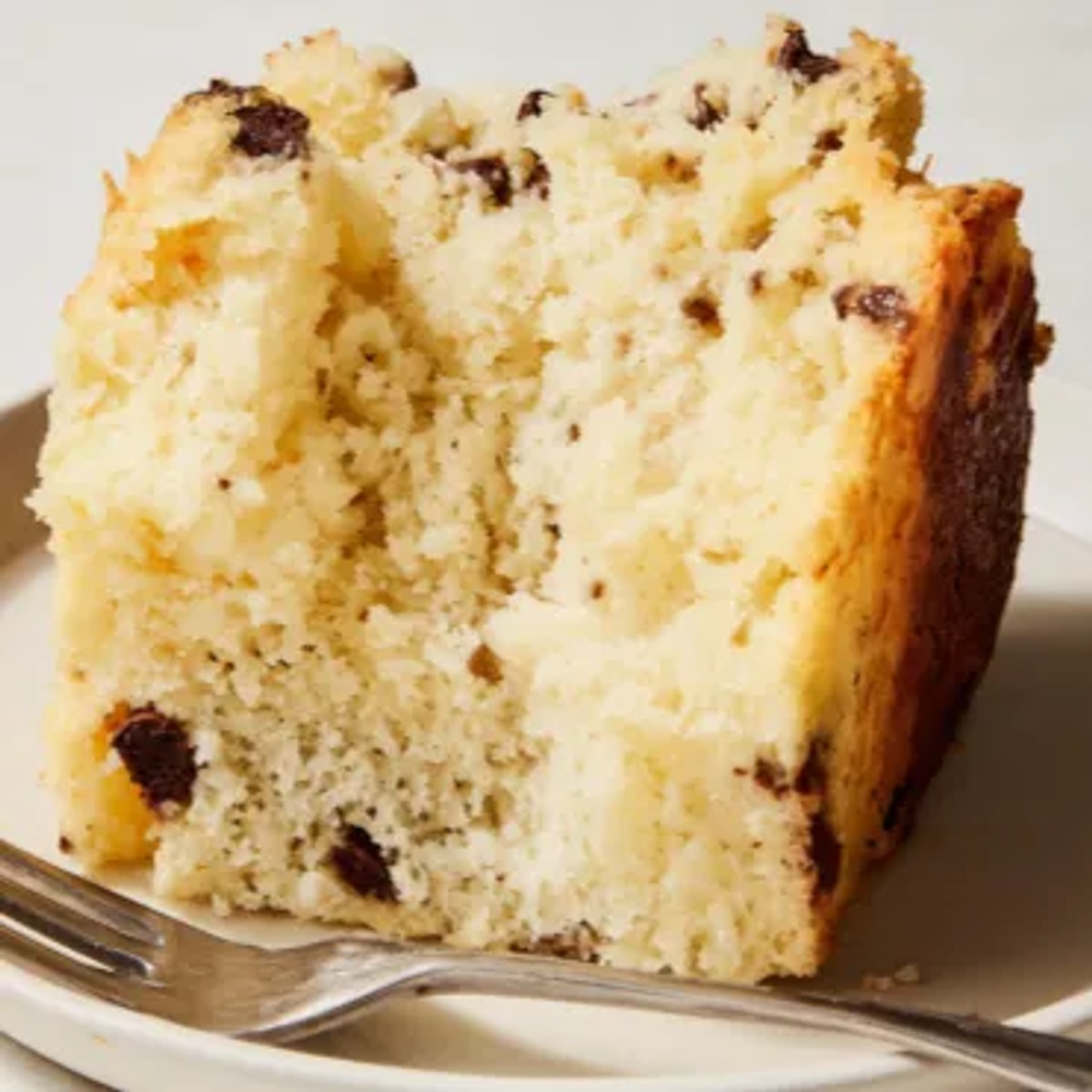 Easy No-Oven Rice Cooker Cake with soft texture, a perfect simple baked dessert.
